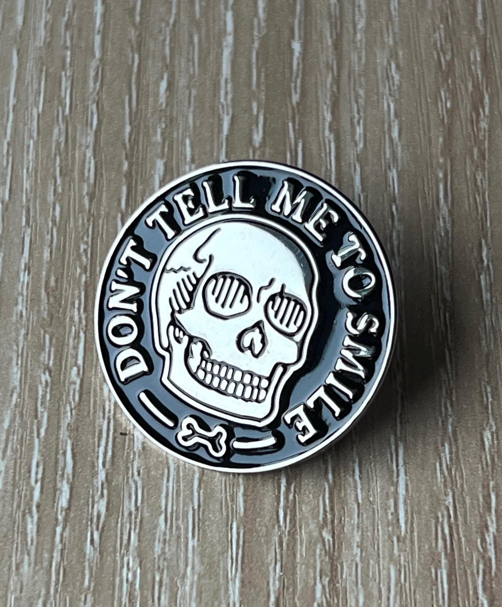 feminist punk enamel pins and badges goth pins skull feminism pinback buttons gothic accessories dont tell me to smile pin fuck off pin
